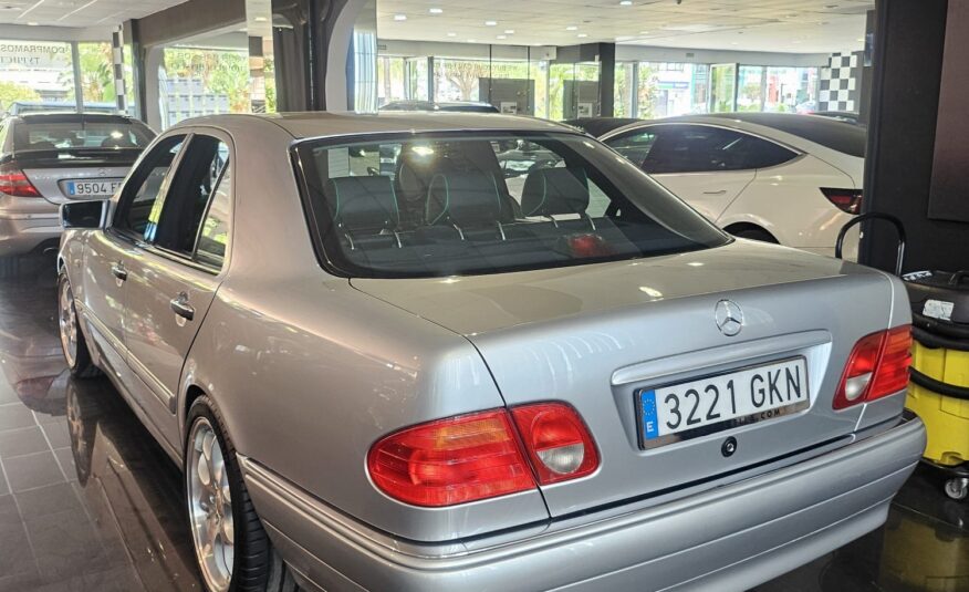 MERCEDES-BENZ E420 6.0-32V BRABUS