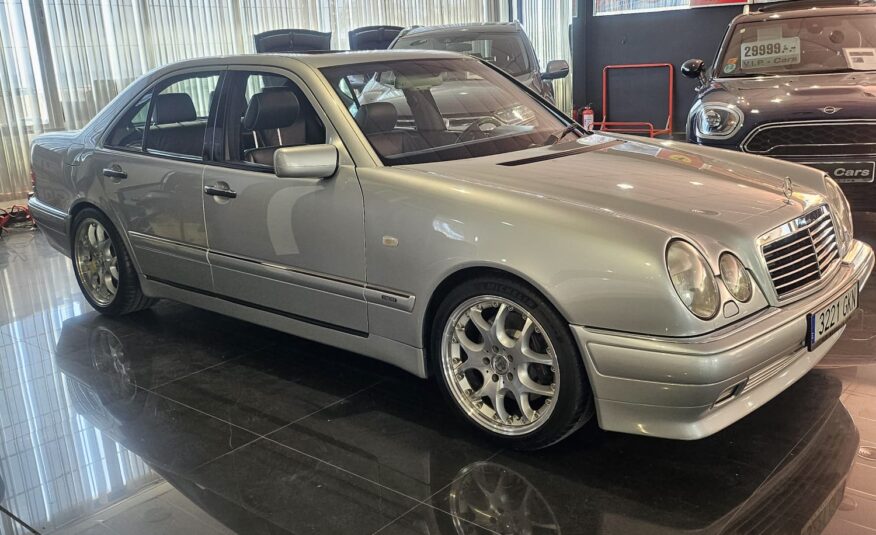 MERCEDES-BENZ E420 6.0-32V BRABUS