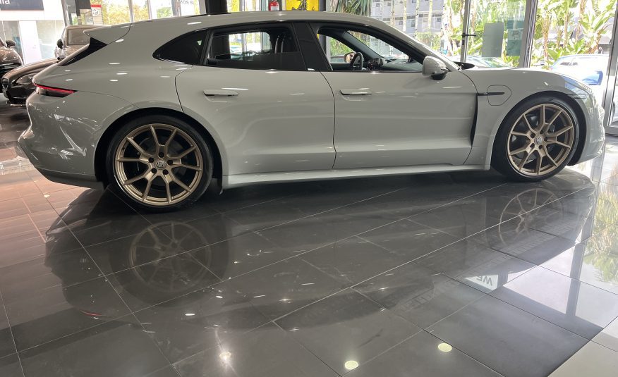 PORSCHE TAYCAN 4S SPORT TURISMO