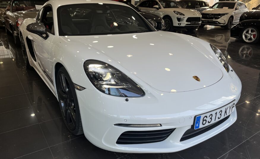 Porsche 718 Cayman T PDK