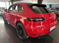 PORSCHE MACAN GTS